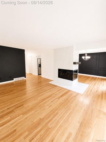 1111 Ashover Drive, Bloomfield Hills, MI 48304