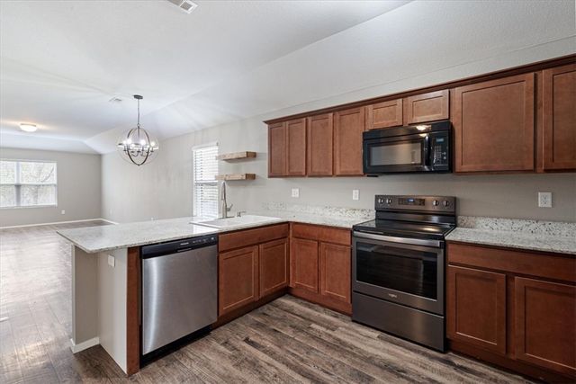 7851 Bridgegate Avenue, Springdale, AR 72762