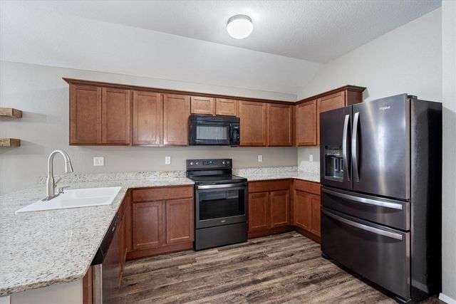 7851 Bridgegate Avenue, Springdale, AR 72762