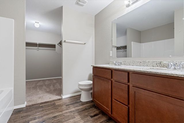 7851 Bridgegate Avenue, Springdale, AR 72762