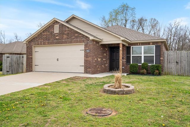 7851 Bridgegate Avenue, Springdale, AR 72762