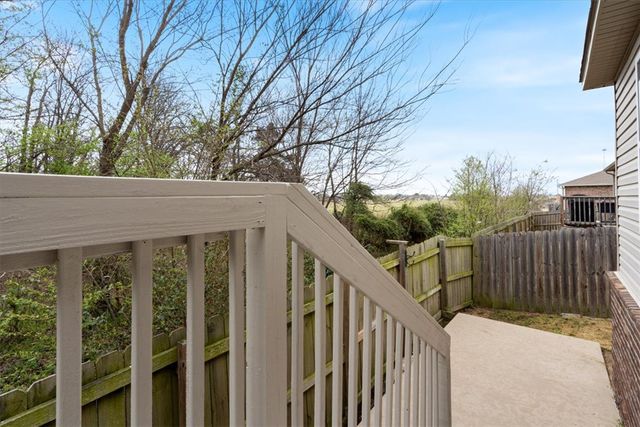 7851 Bridgegate Avenue, Springdale, AR 72762