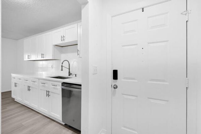 150 Pineview Road J6, Jupiter, FL 33469