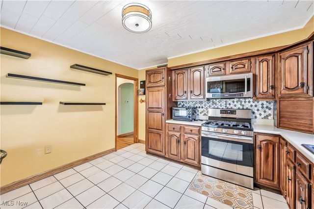 894 Eastland Avenue SE, Warren, OH 44484