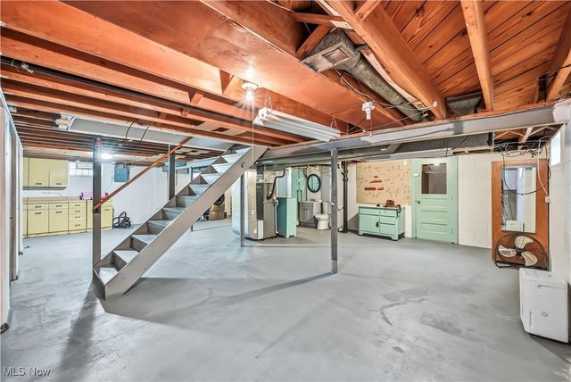 894 Eastland Avenue SE, Warren, OH 44484