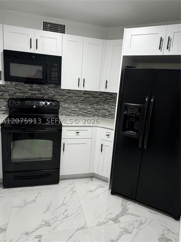 10257 NW 9th St Cir 102-10, Miami, FL 33172