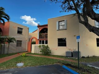 10257 NW 9th St Cir 102-10, Miami, FL 33172