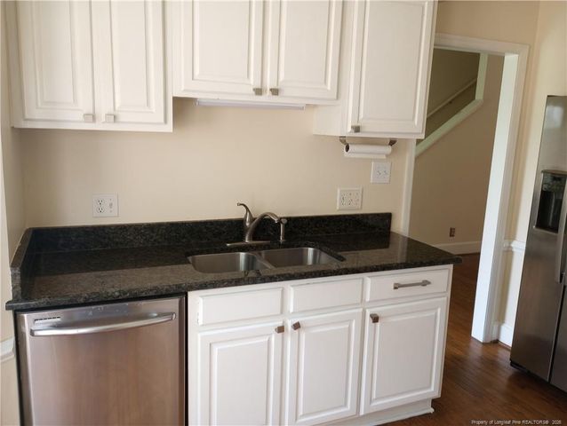 702 Marketview Court, Fayetteville, NC 28301