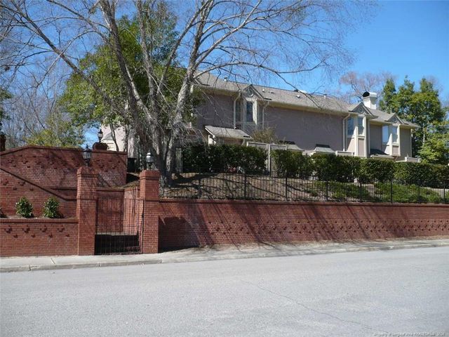 702 Marketview Court, Fayetteville, NC 28301