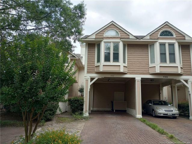 702 Marketview Court, Fayetteville, NC 28301