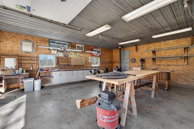 5150 River Road, Waunakee, WI 53597