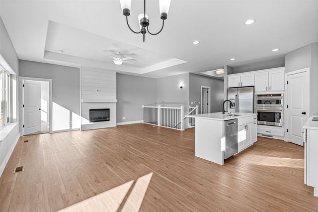 260 Pine Grove Lane, Iowa City, IA 52246