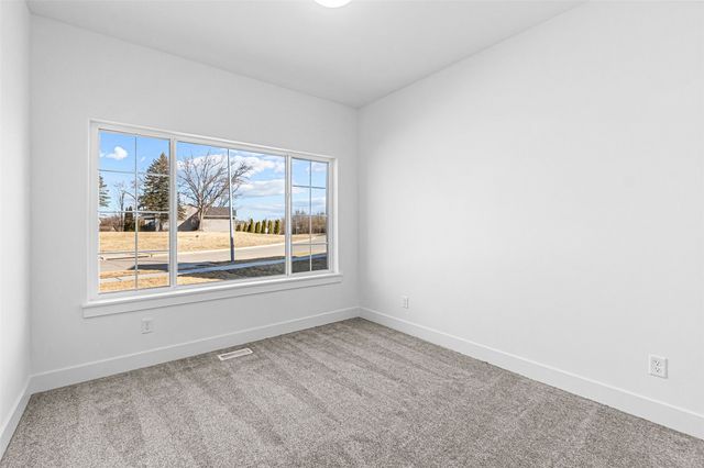 260 Pine Grove Lane, Iowa City, IA 52246