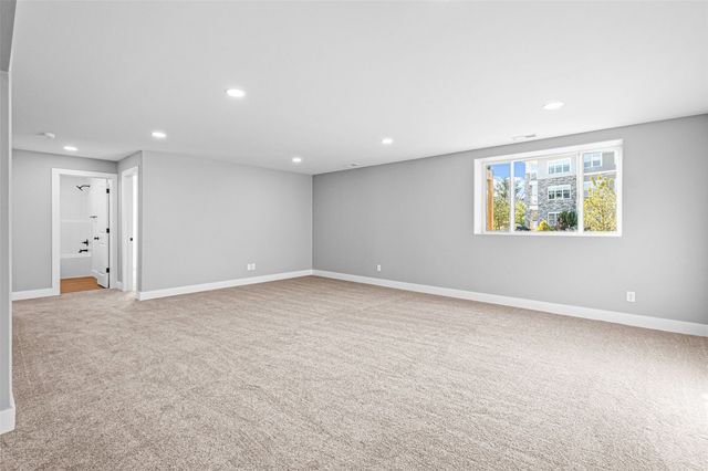 260 Pine Grove Lane, Iowa City, IA 52246