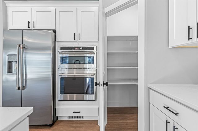 260 Pine Grove Lane, Iowa City, IA 52246