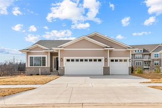 260 Pine Grove Lane, Iowa City, IA 52246