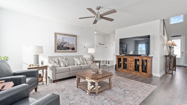 109 Cowan Pl., Myrtle Beach, SC 29588