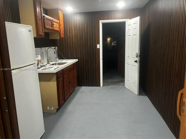 4510 SW 38th St 2, Hollywood, FL 33023