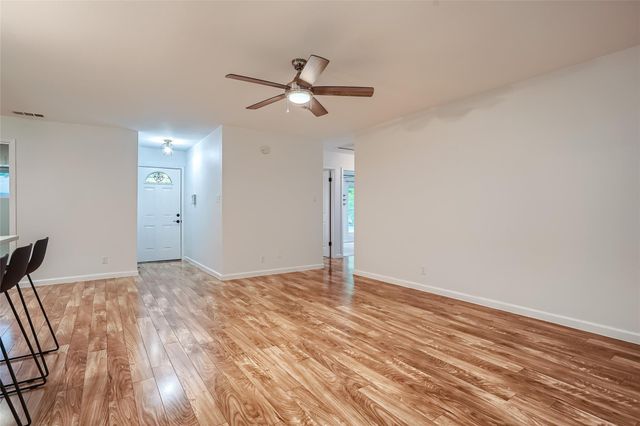 507 Seminole DR, Austin, TX 78745