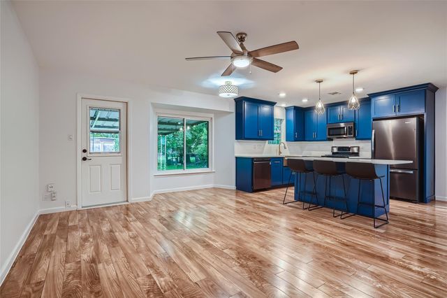 507 Seminole DR, Austin, TX 78745