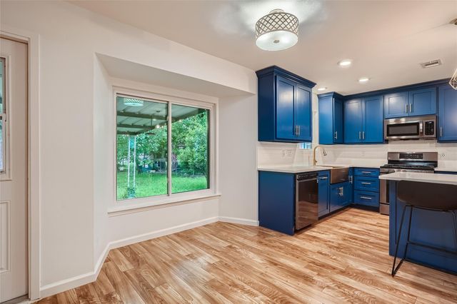 507 Seminole DR, Austin, TX 78745