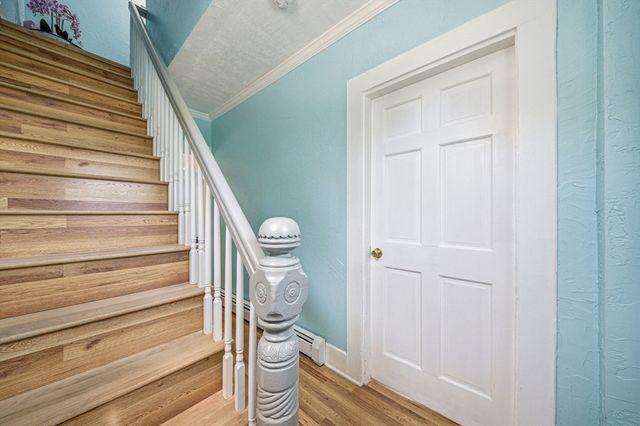 17 Forest Ave, Plymouth, MA 02360