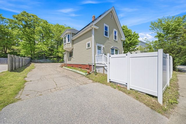 17 Forest Ave, Plymouth, MA 02360