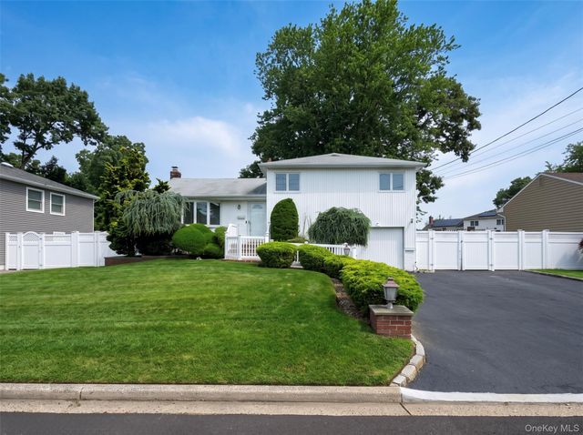128 James Street, Massapequa, NY 11758