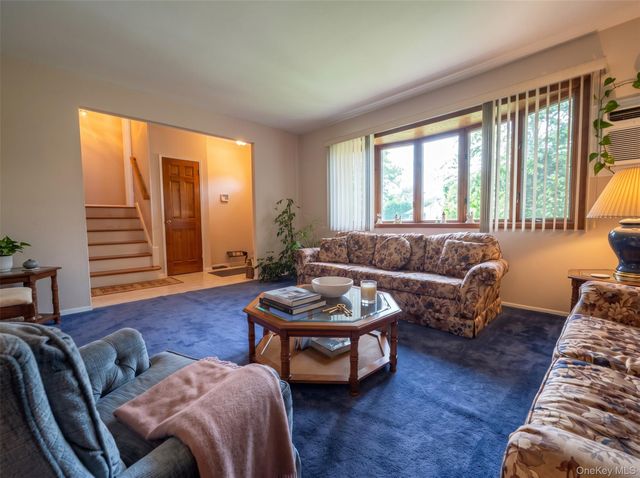 128 James Street, Massapequa, NY 11758