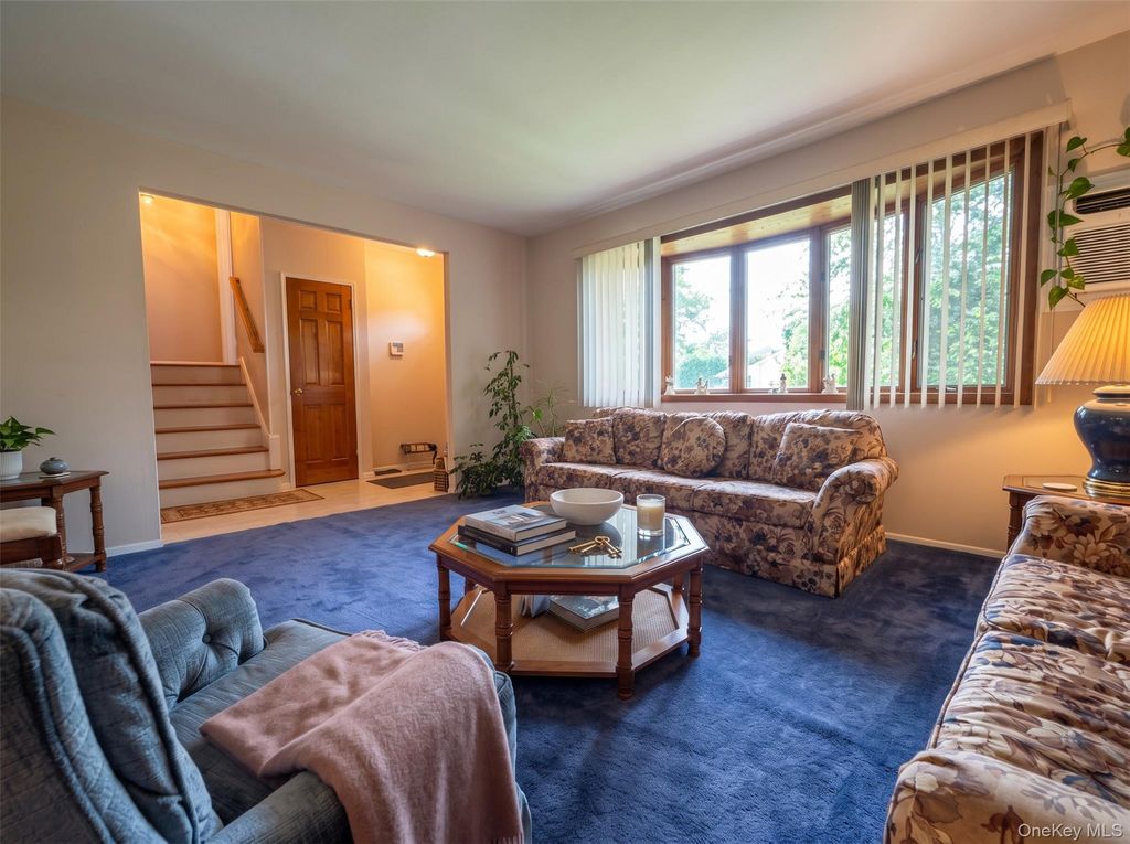 128 James Street, Massapequa, NY 11758 — photo 5