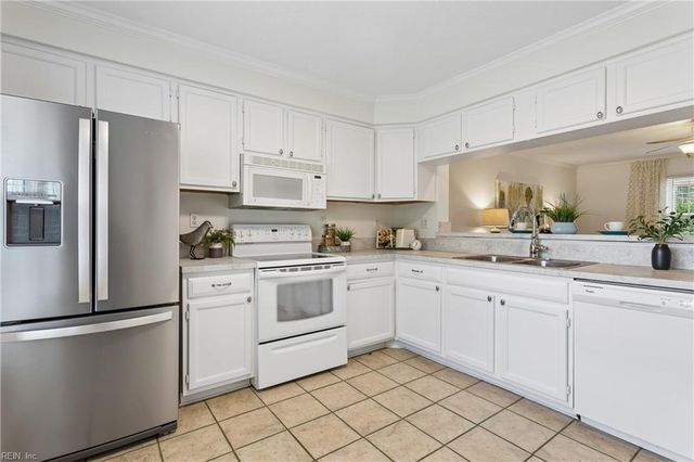 119 Monarch Glade, Yorktown, VA 23693