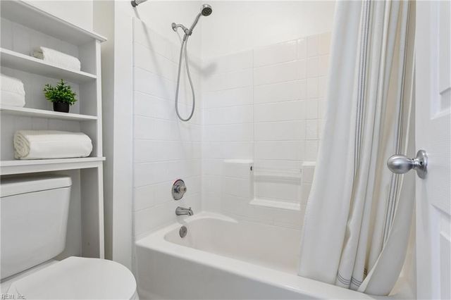 119 Monarch Glade, Yorktown, VA 23693