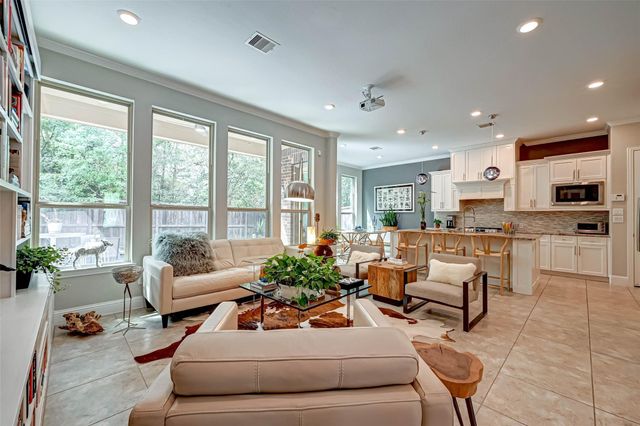23 Silver Rock Drive, Tomball, TX 77375