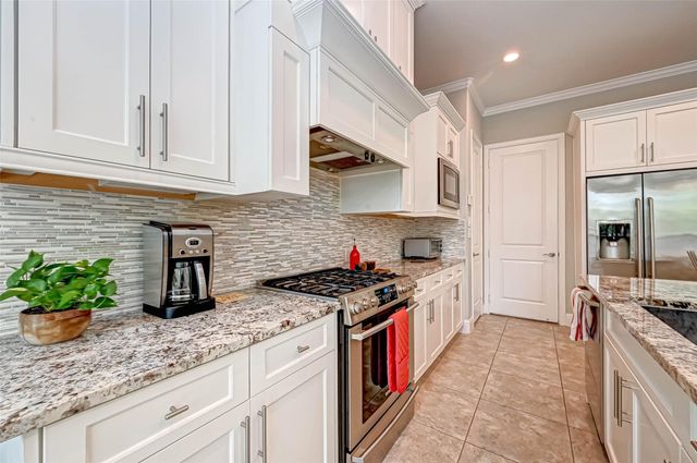 23 Silver Rock Drive, Tomball, TX 77375