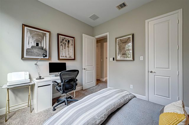 23 Silver Rock Drive, Tomball, TX 77375