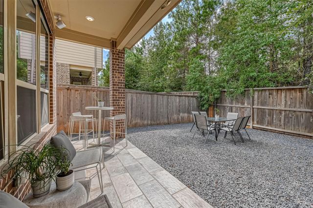 23 Silver Rock Drive, Tomball, TX 77375