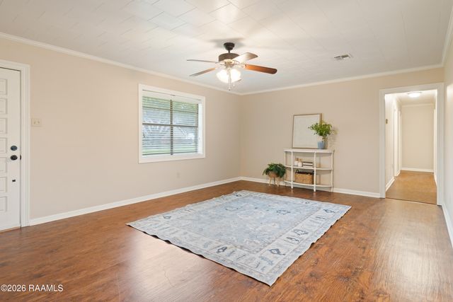 206 Paul Boudreaux Road, Lafayette, LA 70506
