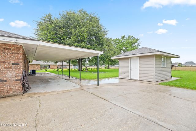206 Paul Boudreaux Road, Lafayette, LA 70506