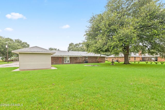 206 Paul Boudreaux Road, Lafayette, LA 70506