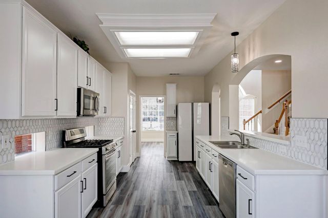 4615 Russett Lane, Sugar Land, TX 77479