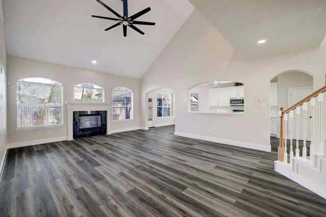 4615 Russett Lane, Sugar Land, TX 77479