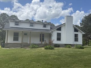 11066 New Cut Off Rd, Bon Aqua, TN 37025