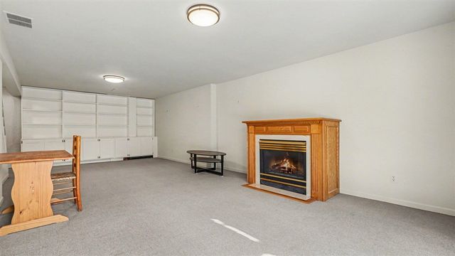 2176 Overlook Court, Ann Arbor, MI 48103