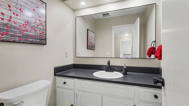 2176 Overlook Court, Ann Arbor, MI 48103