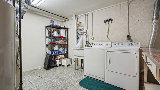 2176 Overlook Court, Ann Arbor, MI 48103