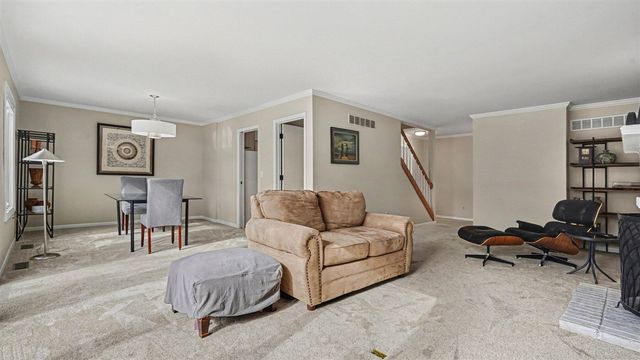 2176 Overlook Court, Ann Arbor, MI 48103