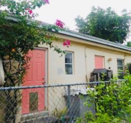 1629 Mayo St, Hollywood, FL 33020
