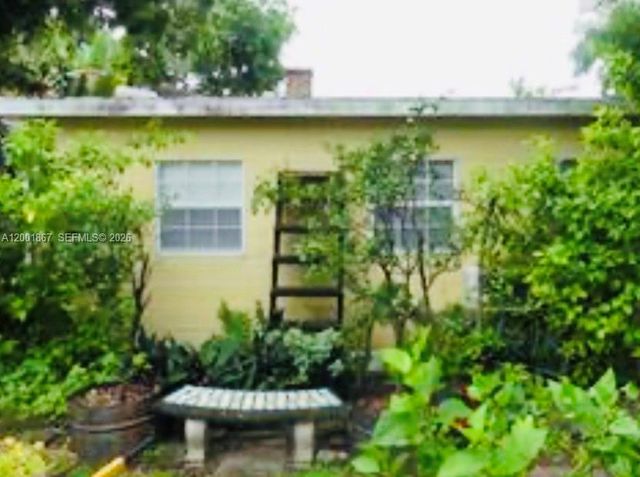 1629 Mayo St, Hollywood, FL 33020