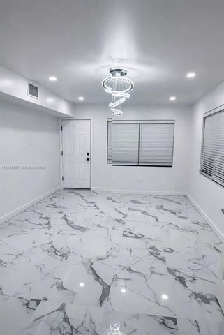 1629 Mayo St, Hollywood, FL 33020