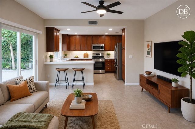 11855 Birch Grove, Sylmar, CA 91342